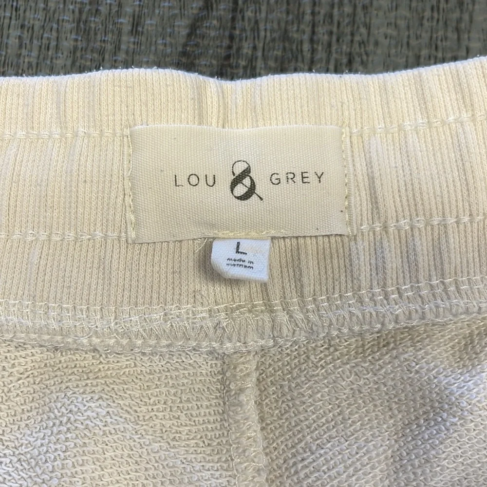 Lou & Grey LOFT Cream Drawstring Shorts - Size L - Picture 4 of 9